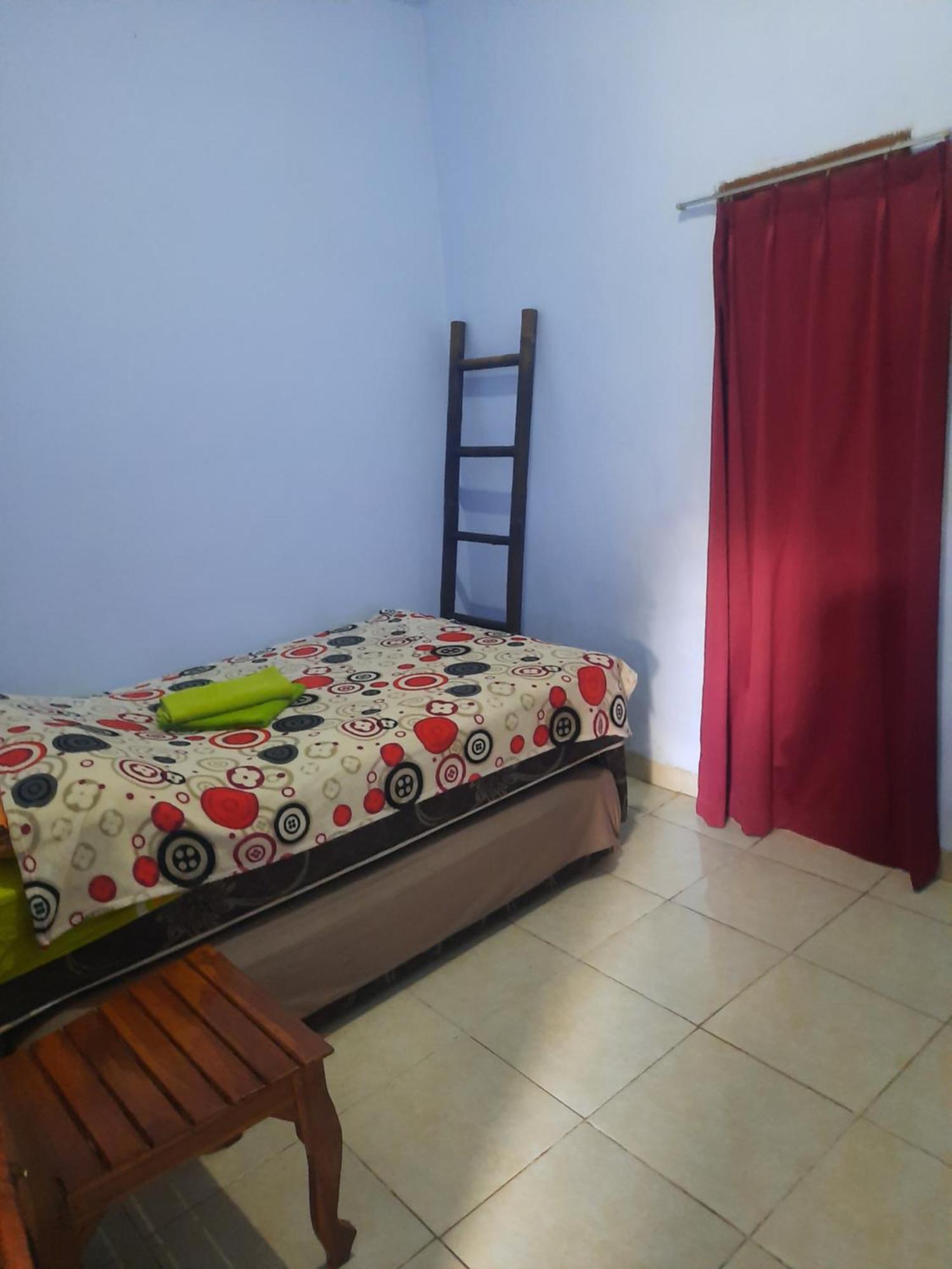 Red Beach Homestay Pasanggaran Værelse billede