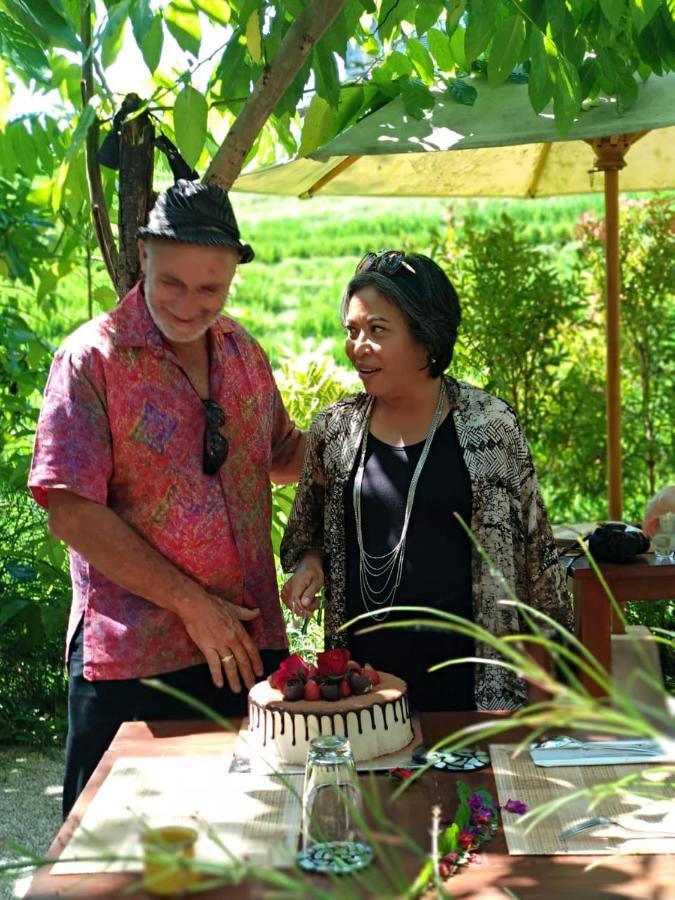 Red Beach Homestay Pasanggaran Eksteriør billede
